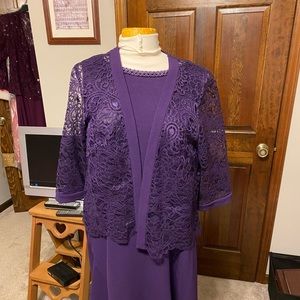 Mother of the Groom dress. Excellent condition. Size 20w